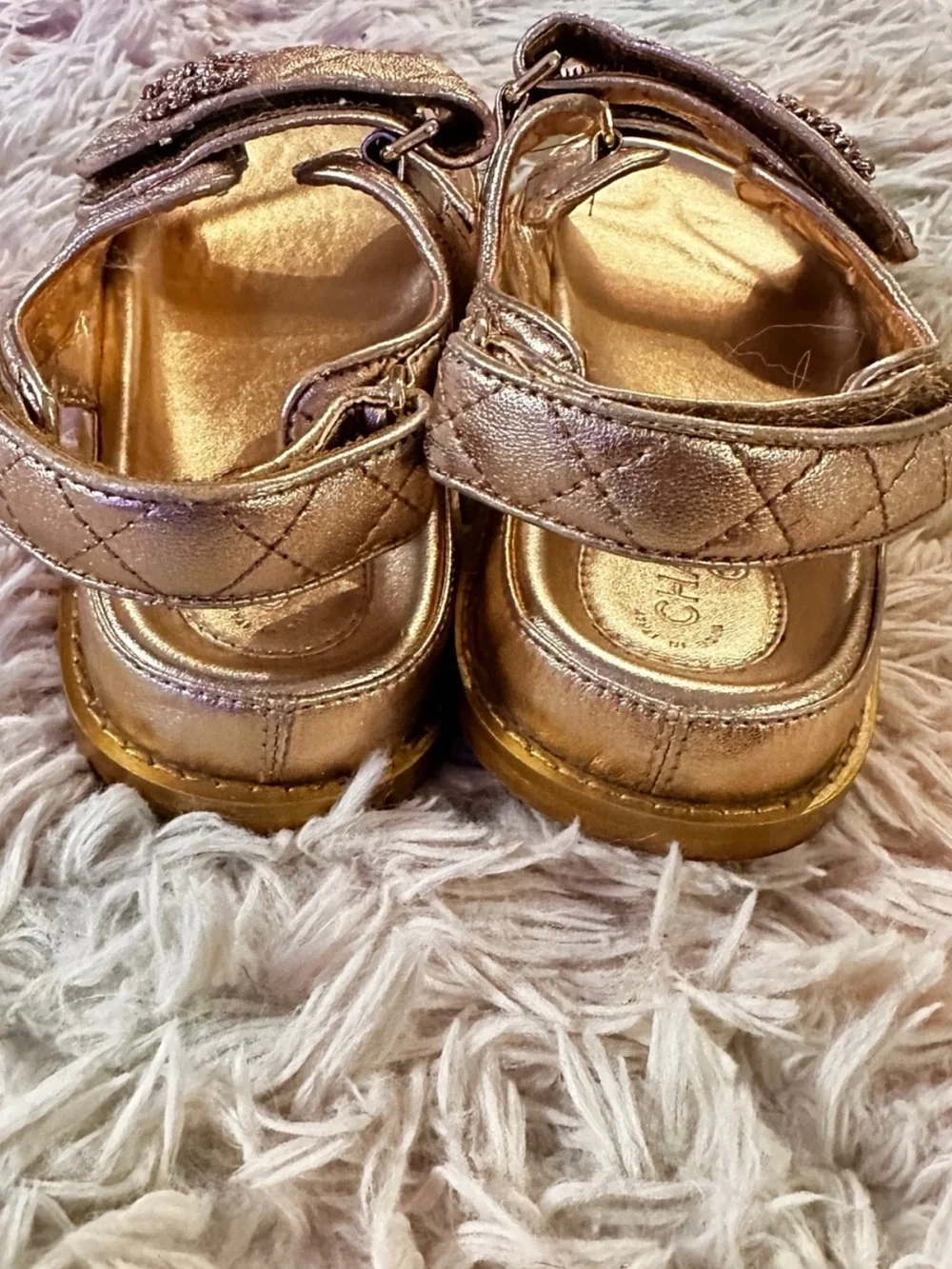 CHANEL please note